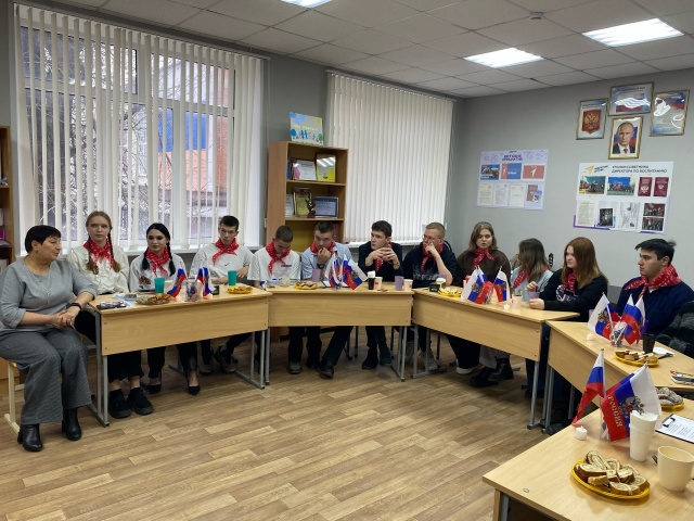 Патриотический квартирник «России верные сыны и дочери»